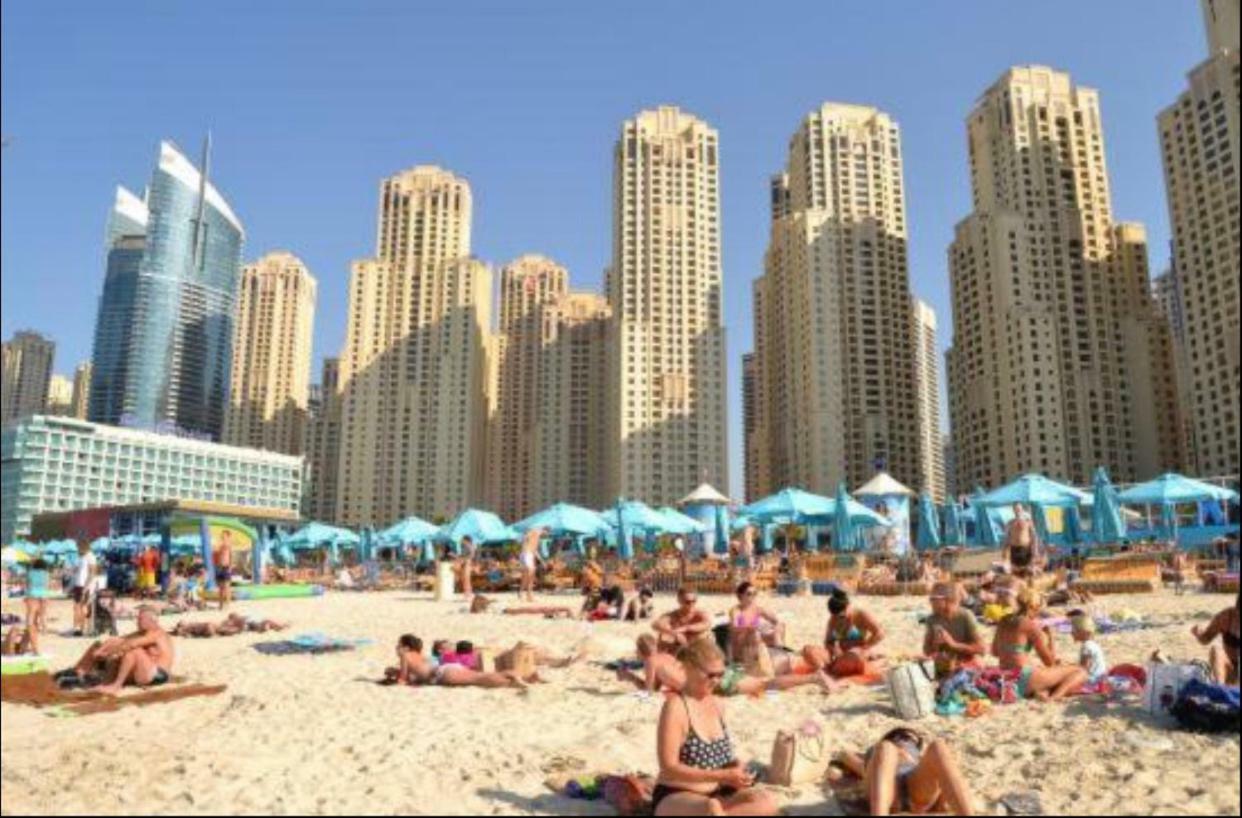California Hostel Dubai Beach Exterior foto